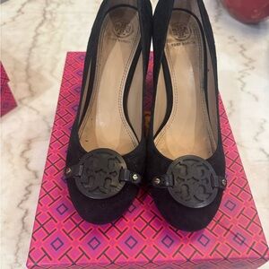 Tory Burch Black Heels with Logo Accent